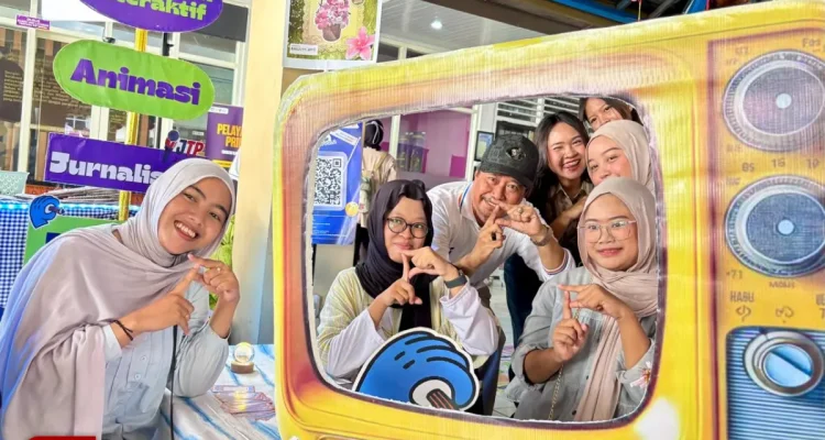 Mewujudkan Pendidikan Inklusif dan Bermutu: Peran FIP dalam Gebyar Bulan Pendidikan Unesa