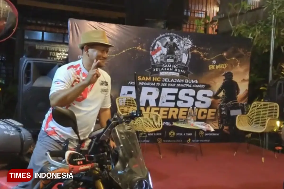 Misi Sam HC Keliling Dunia dengan Motor ke 14 Negara