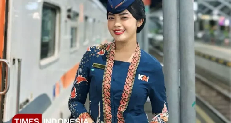 Oktavia Dwi Untari, Pramugari yang Wujudkan Impian Ibu, Penopang Keluarga Sejak Ayah Tiada