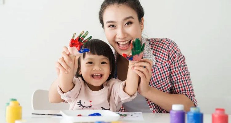 Orang Tua Edukatif: Pembentuk Kecerdasan Anak Secara Diam-Diam