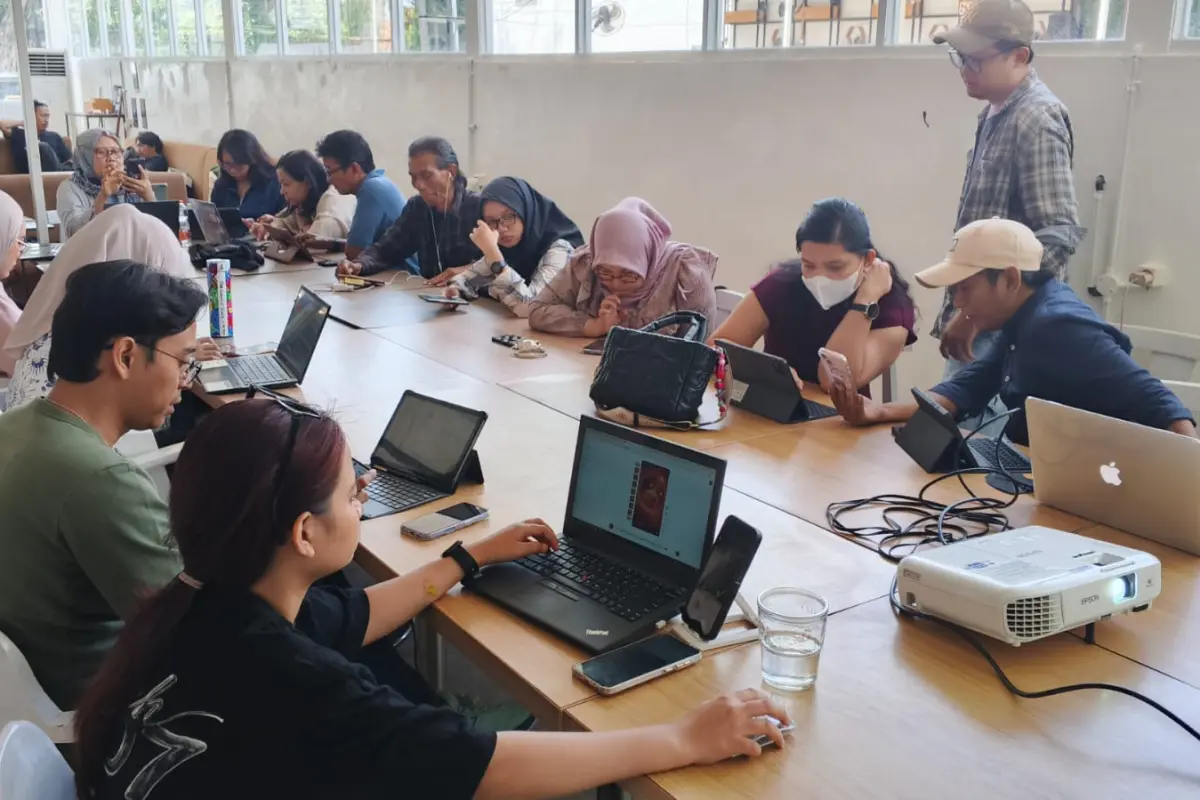 Pelatihan Film AI untuk Produksi Video Viral