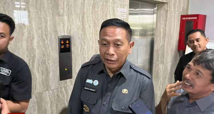 Pemangkasan Anggaran Seragam Gratis Dialihkan untuk Program Prioritas Nasional