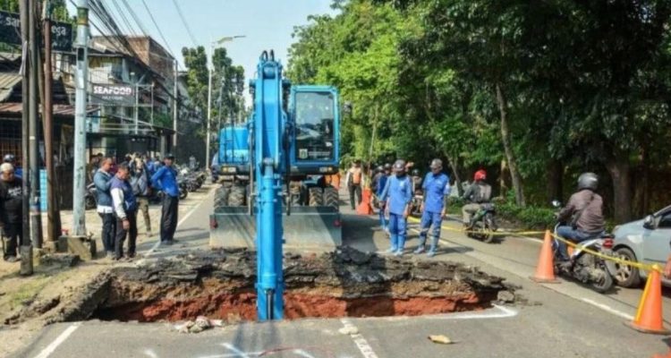 Pemkot Jaksel Alokasikan Rp 380 Juta untuk Perbaikan Saluran Amblas di Lenteng Agung
