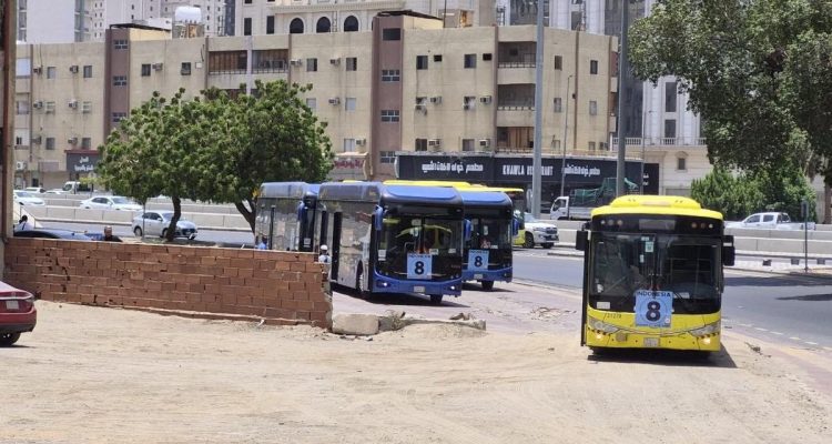Penghentian Sementara Bus Shalawat di Makkah Menjelang Puncak Haji