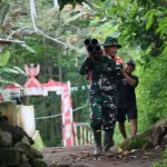 Penyaluran Air Bersih 1,5 Km di Tiris Probolinggo Dikebut Melalui Medan Curam