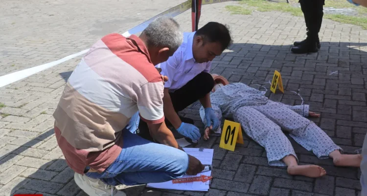 Penyelidikan Lokasi Kejadian Perkara Penting Ungkap Kasus, Polres Probolinggo Uji Kejelian Anggota