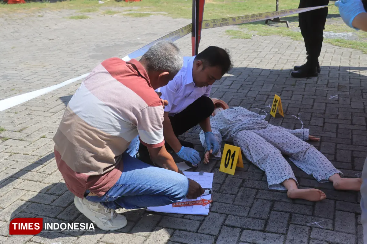 Penyelidikan Lokasi Kejadian Perkara Penting Ungkap Kasus, Polres Probolinggo Uji Kejelian Anggota