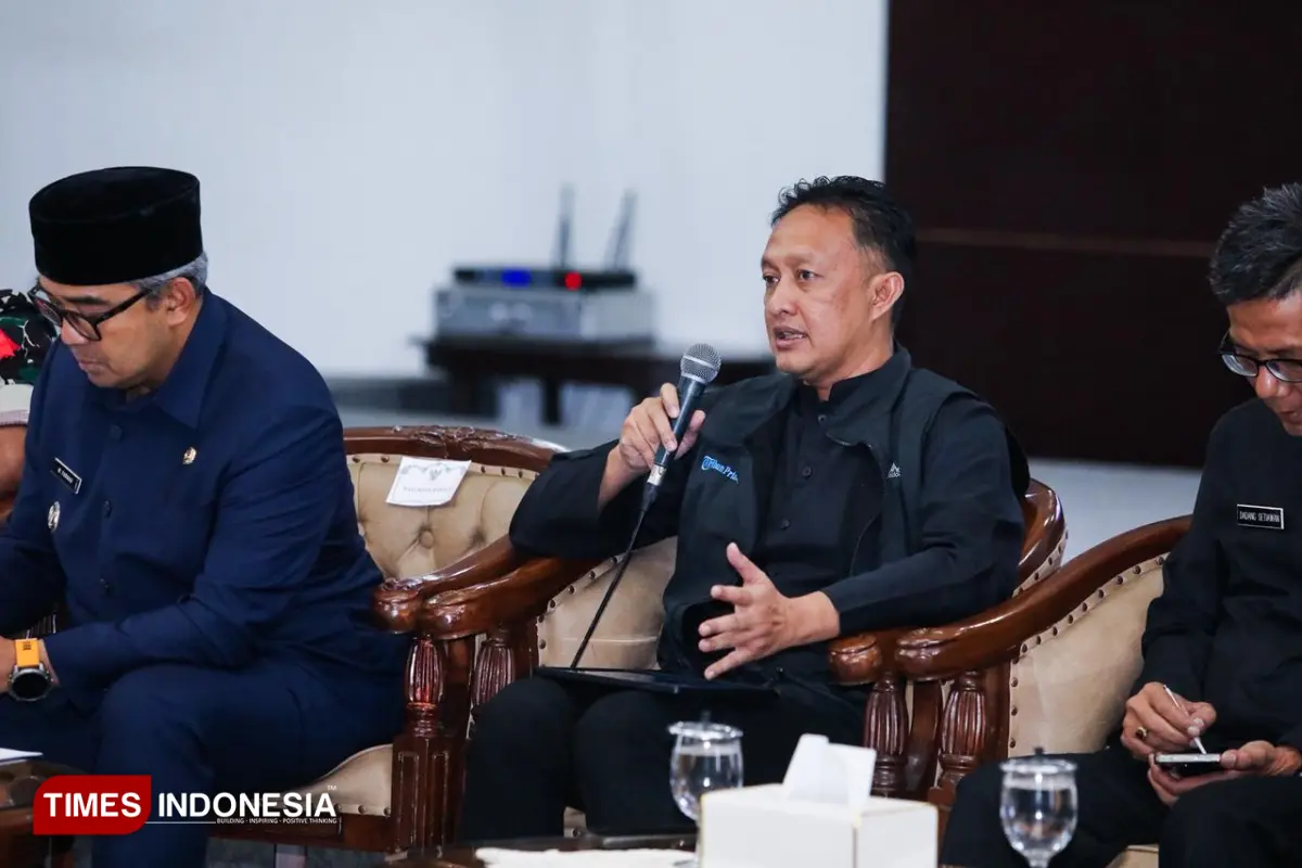 Peringati Hari Buruh 2026, Pemkot Bandung Gelar Acara Jalan Sehat, Dialog, dan Layanan Publik