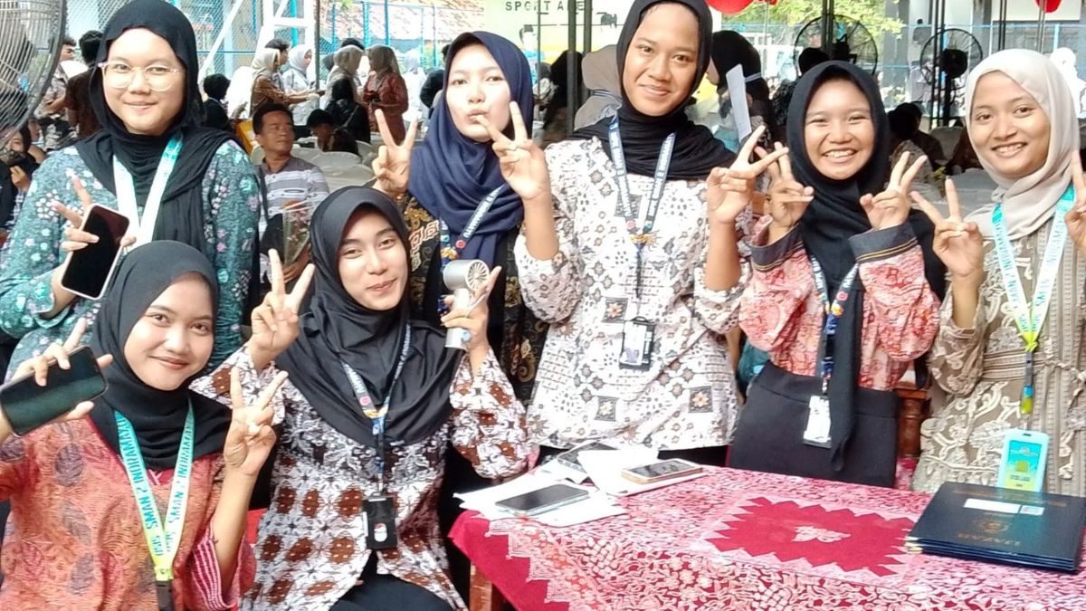 Perpisahan SMAN 2 Indramayu: 362 Siswa Dilepas Penuh Haru dan Bangga