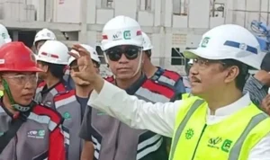 Pertanyaan Anggaran Rp27 Miliar untuk Sepatu dan Penjelasan Mensos