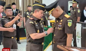 Pesan Tegas Kajati NTT Saat Lantik Pejabat Eselon II dan III