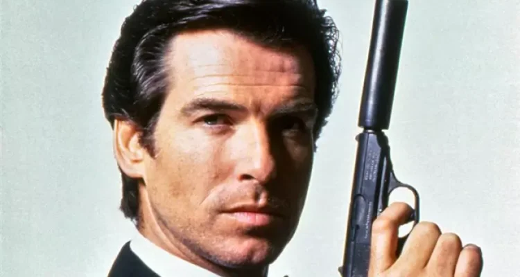 Pierce Brosnan Terbuka Kembali Perankan James Bond