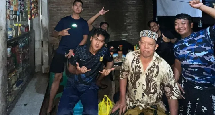Pos Ronda Jadi Ruang Transparansi Pembangunan dalam Komsos Malam TMMD Probolinggo