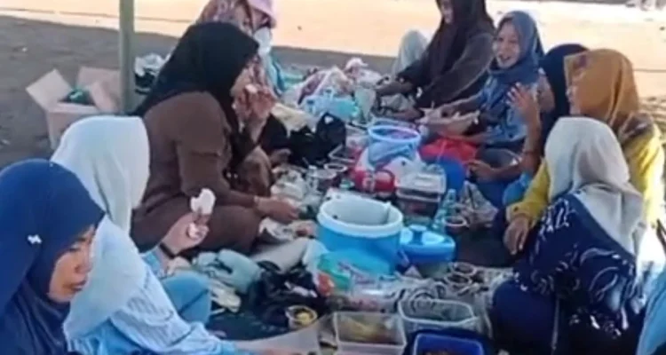Potluck Warga Cirebon: Tradisi Makan Bersama yang Khas