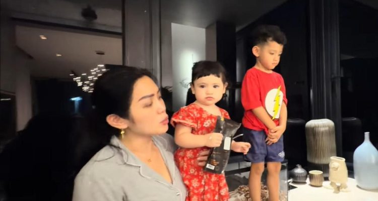 Potret Dapur dan Ruang Makan Jessica Iskandar dan Vincent Verhaag yang Minimalis