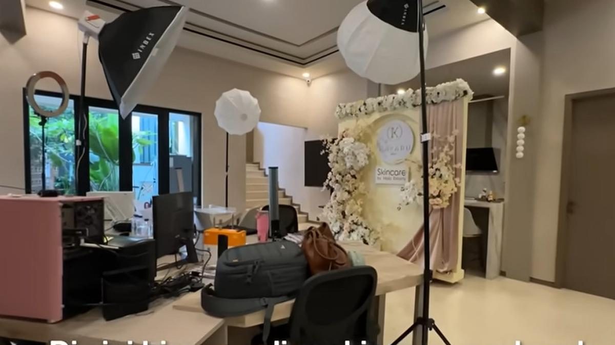 Potret Rumah Maia Estianty yang Berubah Jadi Kantor Modern dan Estetis