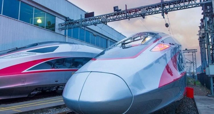 Prabowo Sahkan Perpres Kereta Cepat, Danantara Masuk Komite