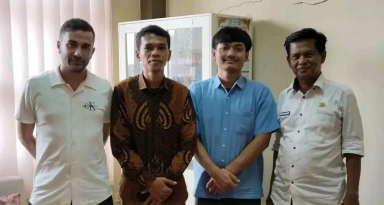 Pria Turki Datangi Indramayu Cari Anak dan Istri Setelah Komunikasi Terputus