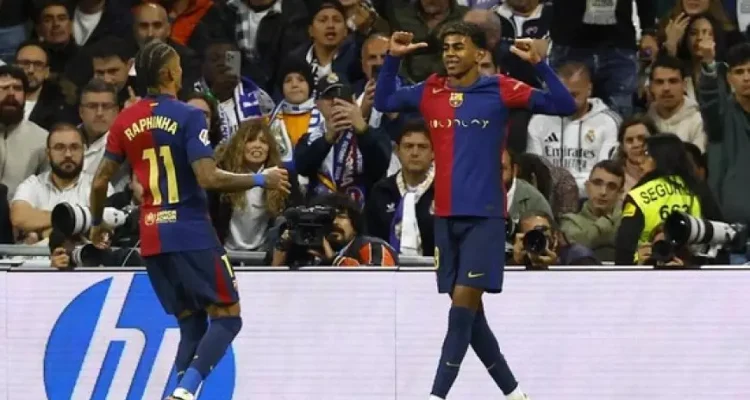 Real Madrid Dibantai Barcelona 0-4 di Kandang Sendiri