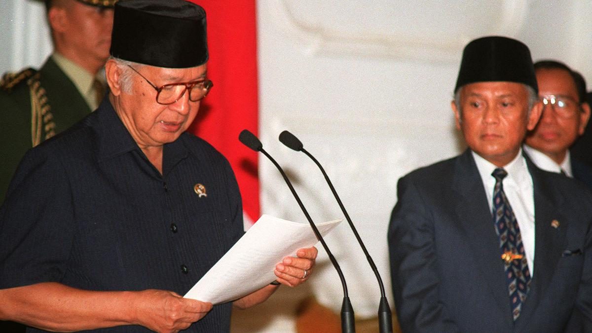 Reformasi 28 Tahun: Momen Pengunduran Diri Soeharto dari Jabatan Presiden