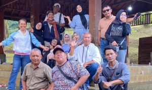 Ribuan Alumni SMEA–SMK Budi Tresna Hadiri Reuni Nostalgia di 1001 Tangga Manguntapa