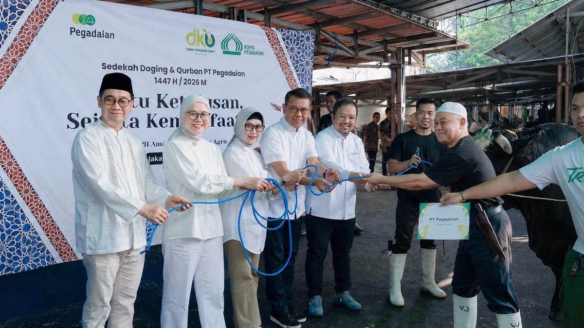 Rohis Pegadaian Bagikan Ribuan Paket Kurban Idul Adha