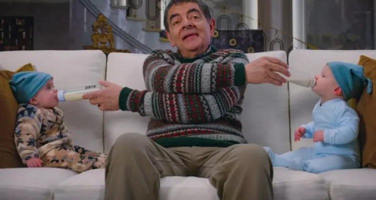 Rowan Atkinson Rayakan Natal dengan Serial Man vs Baby