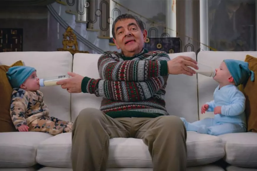 Rowan Atkinson Rayakan Natal dengan Serial Man vs Baby
