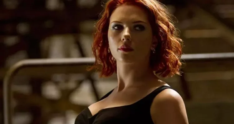 Scarlett Johansson Akan Gantikan Zoe Kravitz di The Batman Part II?