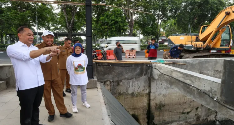 Strategi Wali Kota Eri Cahyadi untuk Bebaskan Surabaya Selatan dari Banjir di 2026