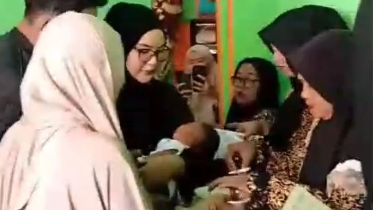 Syukuran Aqiqah di Kedungwungu Indramayu Pererat Silaturahmi Warga
