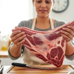 Teknik Ampuh Hilangkan Bau Prengus Kambing di Tangan dengan Bumbu Dapur