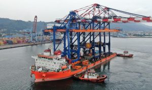 Terminal Petikemas Perluas Kapasitas dengan Crane dari Tiongkok