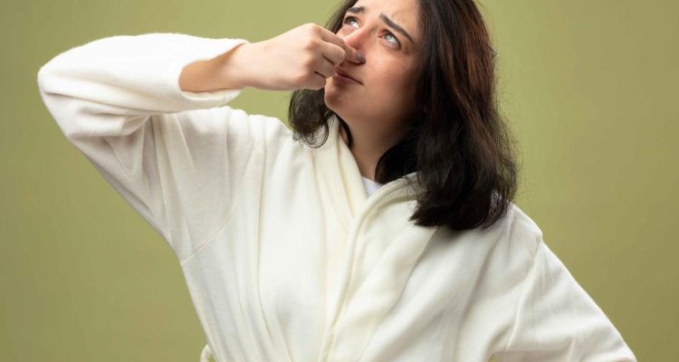 Tips Ampuh Mengatasi Bau Badan, Perhatikan Hal-Hal Ini