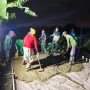 TMMD 128 Gresik: Pembangunan Jalan Malam Hari, Gotong Royong Terangi Kegelapan
