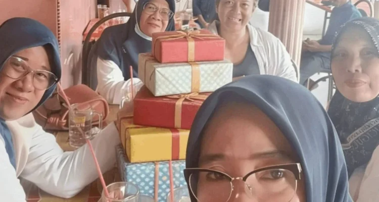 Tradisi Tukar Kado Baleraja, Perekat Kebersamaan Era Modern