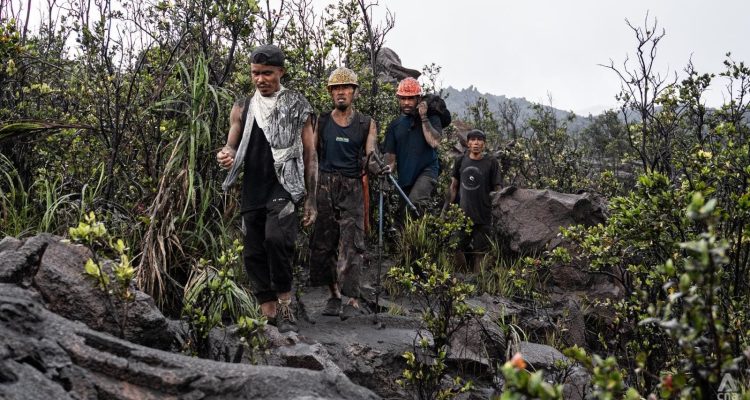 Tragedi Dukono: Dampak Mendalam bagi Satu Desa