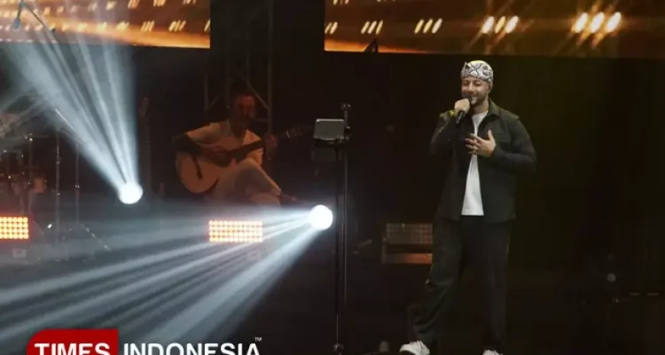 Tur Konser Maher Zain di Surabaya Berakhir Bahagia, Penonton Terharu dan Histeris