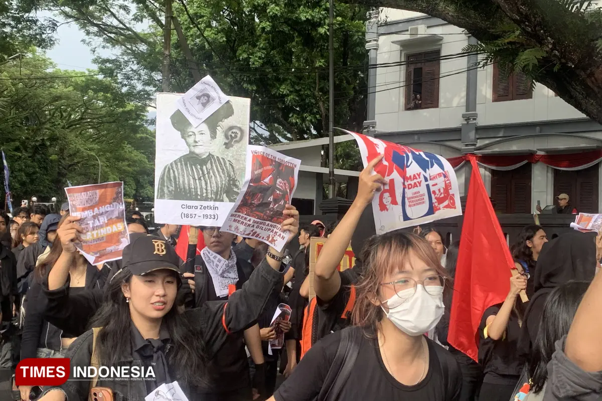 Upah Buruh Perempuan Malang Tak Adil, Cuti Haid Dihapus