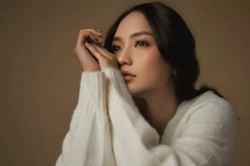 Via Octora Rilis Lagu Perdana "Tak Mungkin Menyatu", Kisahkan Cinta Tak Tuntas