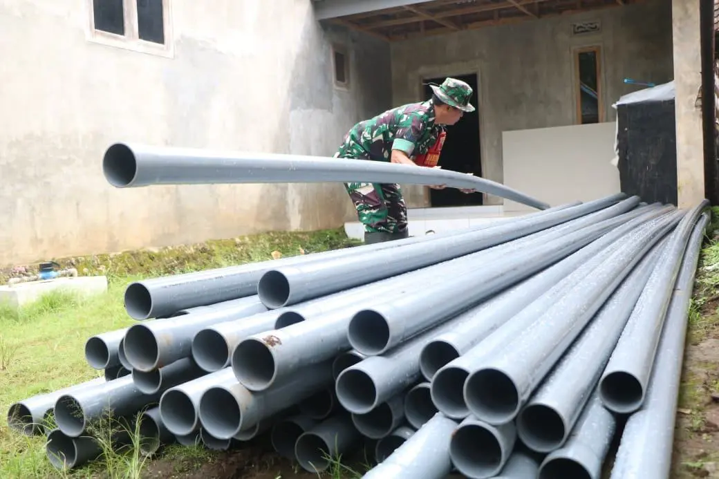 Wujudkan Akses Air Bersih, Satgas TMMD Kodim 0820 Probolinggo Kerja Bertahap di Jalur Tiris