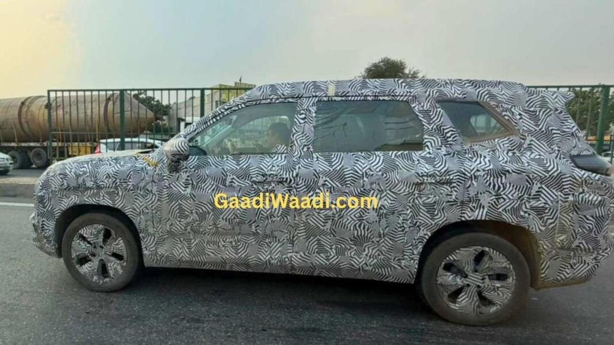 Wuling Starlight 560 Mulai Uji Jalan, Kode Peluncuran Semakin Dekat