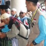 445 Jemaah Haji Indramayu Tiba di Tanah Air, Sambut Haru Keluarga