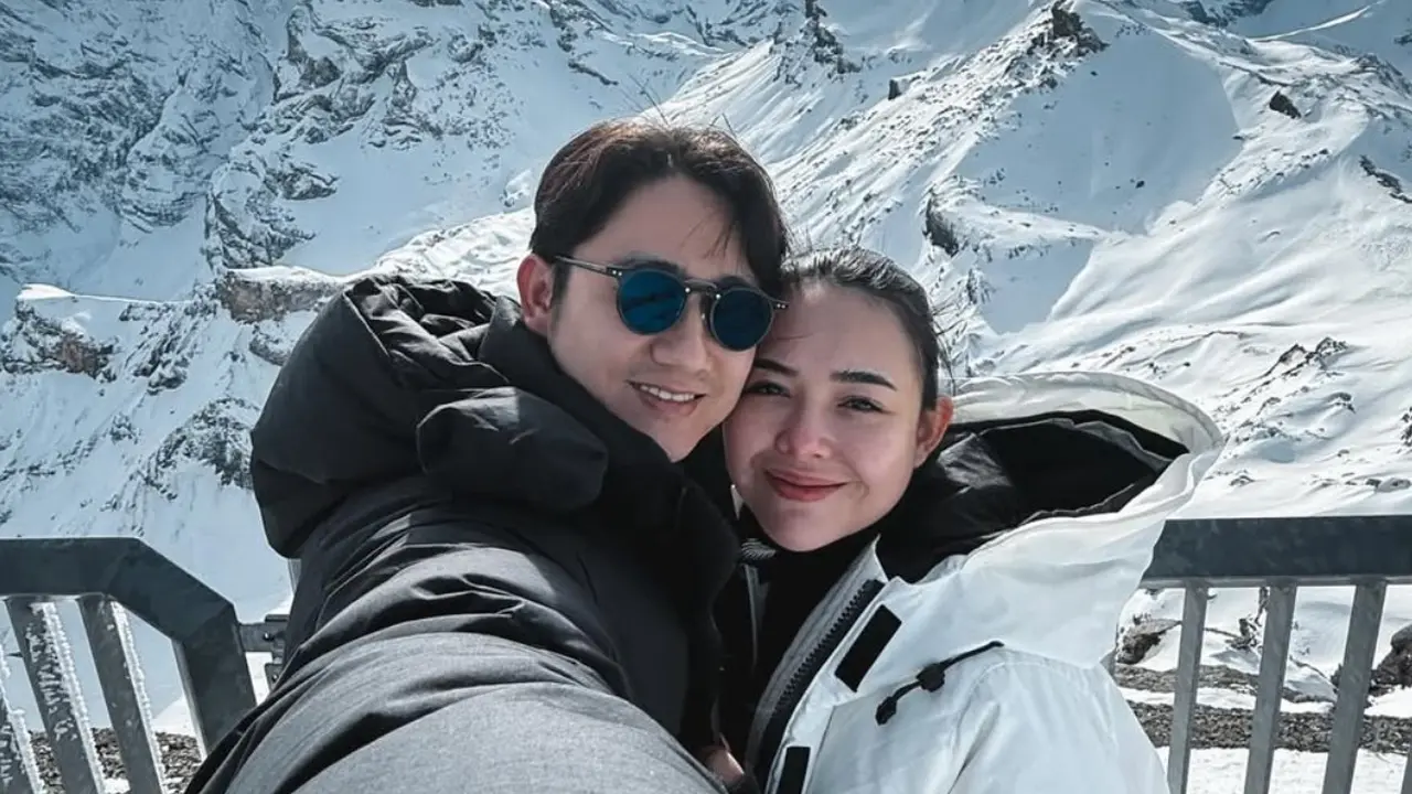 Amanda Manopo dan Kenny Austin Sambut Kelahiran Anak Pertama