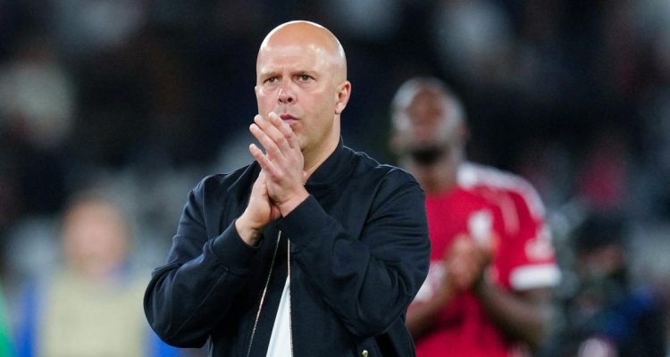 Arne Slot Abaikan Pinangan Mengejutkan Fulham, Belum Ingin Kembali Latih Klub Inggris
