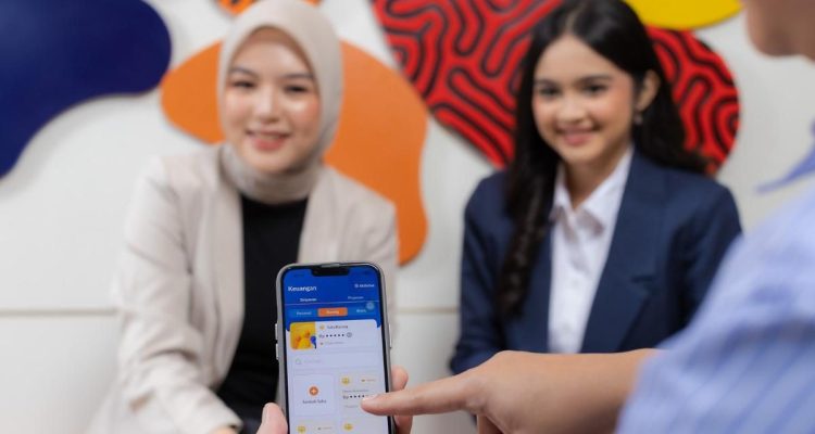 Bank Raya Gandeng Anak Muda Jadi Mitra P-Land di Pameran Seni K-Pop