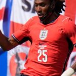 Bek Inggris Djed Spence Wajib Kenakan Masker di Piala Dunia 2026, Ada Apa?