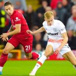 Bek Liverpool Ini Pilih Bertahan di Anfield Meski Tanpa Arne Slot