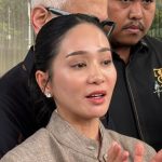 Bunga Zainal Temani Suami ke Mabes Polri, Tuntut Kelanjutan Laporan Dugaan Penipuan