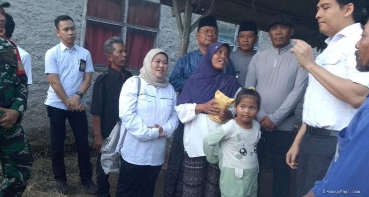 Bupati Indramayu Salurkan Bantuan Baznas Rp20 Juta, Babinsa Kawal Warga